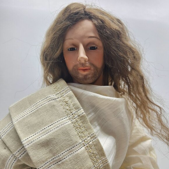 Ashton Drake Titus Tomescu Footprints in the Sand Jesus Christ Porcelain Doll - Picture 2 of 6